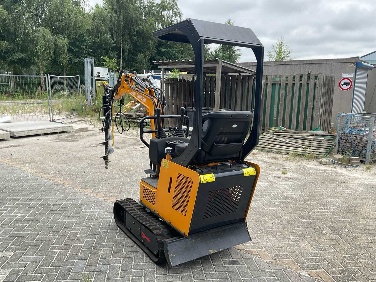 2020 JCM RDT-10A MINI EXCAVATOR - Mini bager: slika 3 2020 JCM RDT-10A MINI EXCAVATOR - Mini bager: slika 3