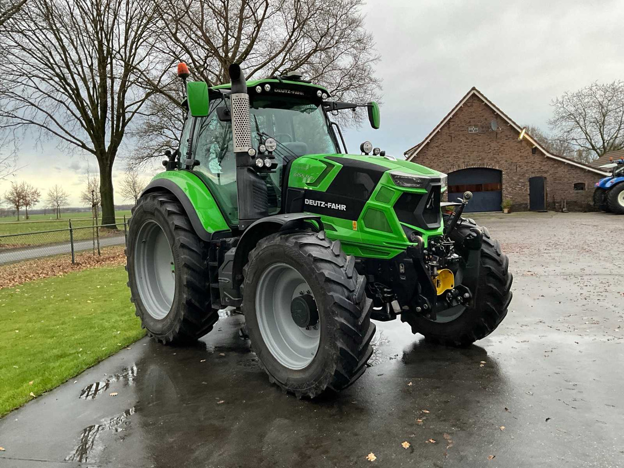 2021 DEUTZ-FAHR 6155.4 TTV FOUR WHEEL DRIVE FARM TRACTOR - Traktor: slika 3 2021 DEUTZ-FAHR 6155.4 TTV FOUR WHEEL DRIVE FARM TRACTOR - Traktor: slika 3