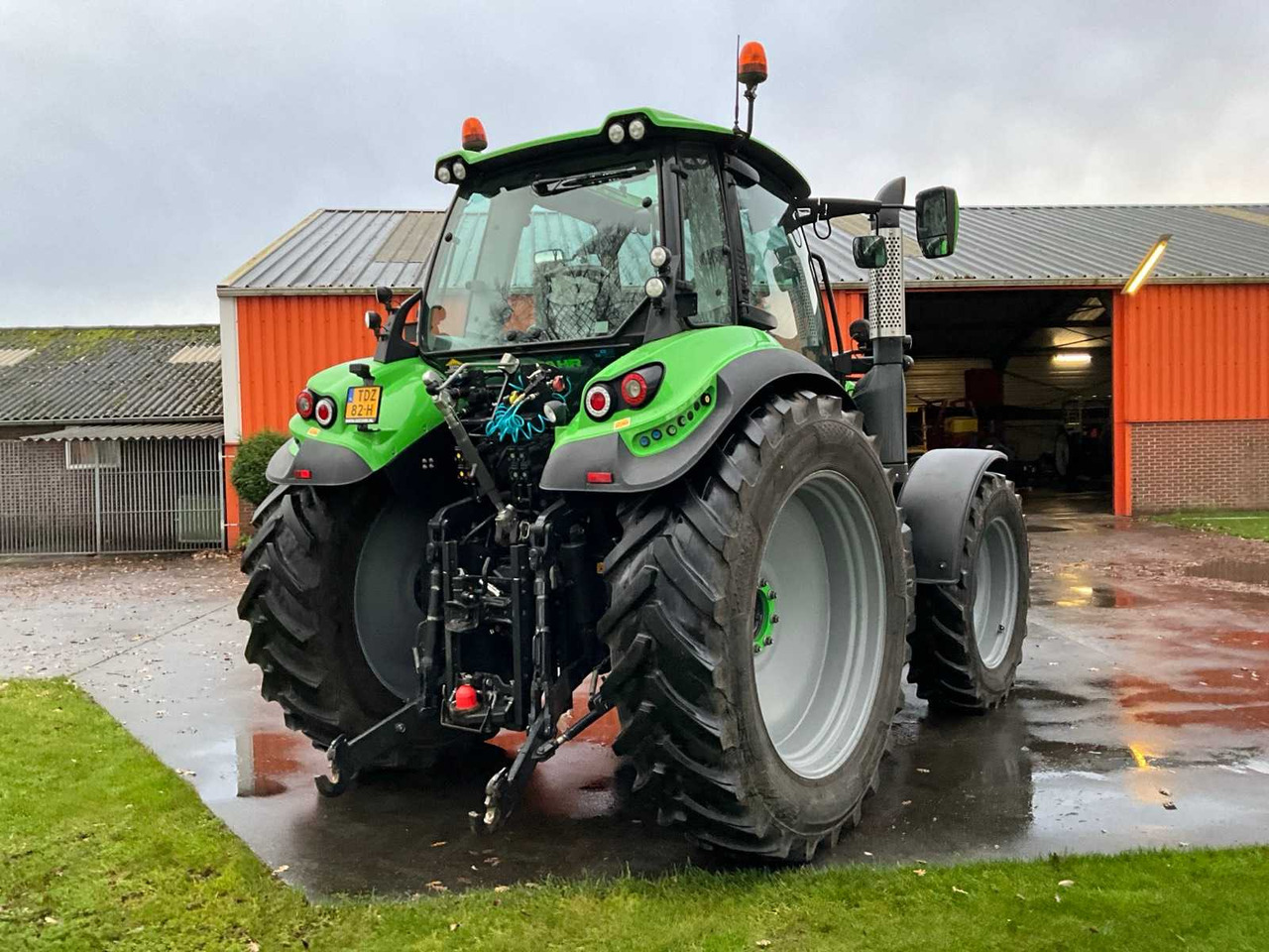 2021 DEUTZ-FAHR 6155.4 TTV FOUR WHEEL DRIVE FARM TRACTOR - Traktor: slika 5 2021 DEUTZ-FAHR 6155.4 TTV FOUR WHEEL DRIVE FARM TRACTOR - Traktor: slika 5