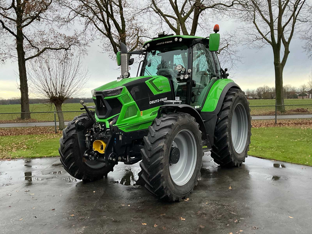 2021 DEUTZ-FAHR 6155.4 TTV FOUR WHEEL DRIVE FARM TRACTOR - Traktor: slika 1 2021 DEUTZ-FAHR 6155.4 TTV FOUR WHEEL DRIVE FARM TRACTOR - Traktor: slika 1