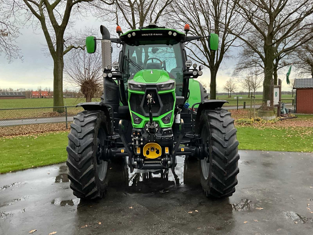 2021 DEUTZ-FAHR 6155.4 TTV FOUR WHEEL DRIVE FARM TRACTOR - Traktor: slika 2 2021 DEUTZ-FAHR 6155.4 TTV FOUR WHEEL DRIVE FARM TRACTOR - Traktor: slika 2