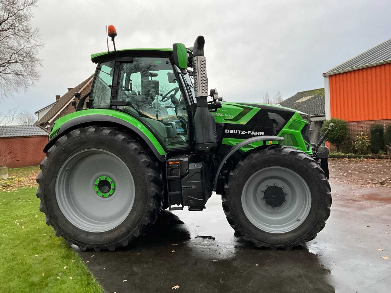 2021 DEUTZ-FAHR 6155.4 TTV FOUR WHEEL DRIVE FARM TRACTOR - Traktor: slika 4 2021 DEUTZ-FAHR 6155.4 TTV FOUR WHEEL DRIVE FARM TRACTOR - Traktor: slika 4