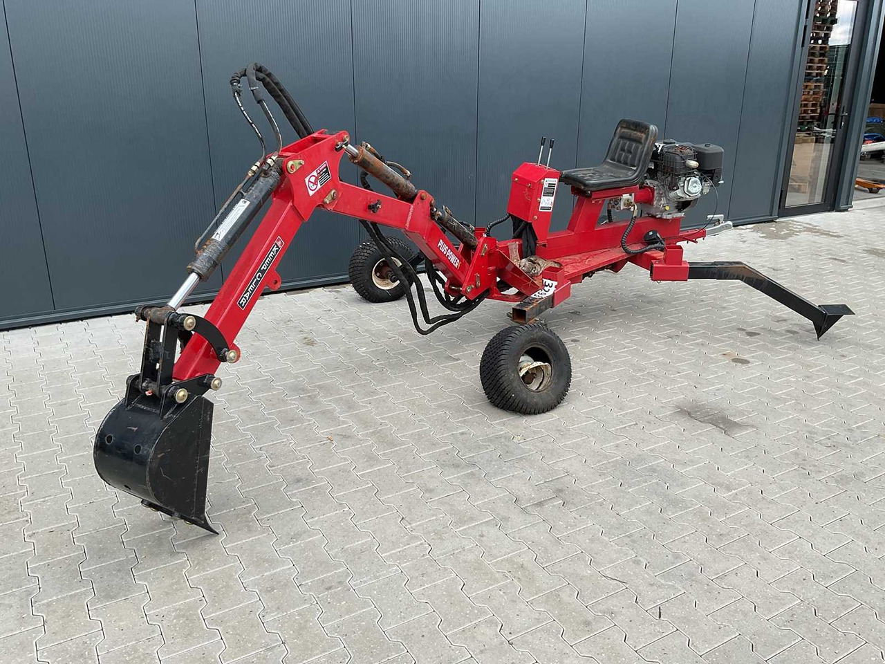 2021 EXCAVATOR WITH HITCH BACKHOE LOADER - Mini bager: slika 2 2021 EXCAVATOR WITH HITCH BACKHOE LOADER - Mini bager: slika 2