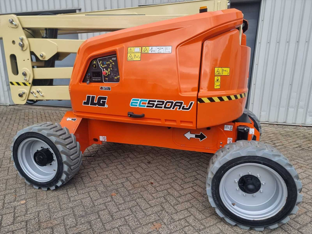 2022 JLG 520 AJ AERIAL WORK PLATFORM - Dvižna ploščad: slika 3 2022 JLG 520 AJ AERIAL WORK PLATFORM - Dvižna ploščad: slika 3