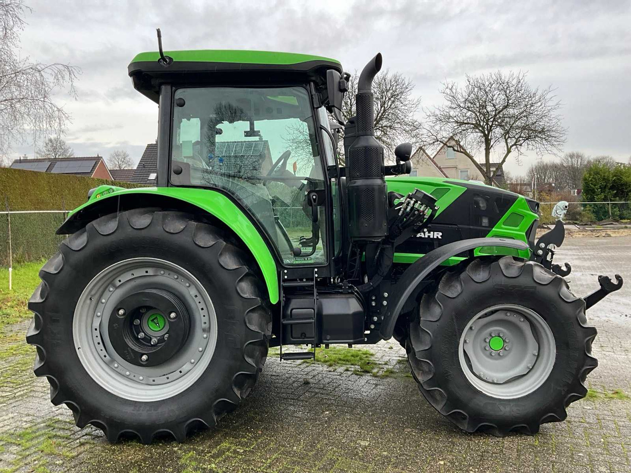 2023 DEUTZ-FAHR 6125 C TTV VARIO ALL-WHEEL DRIVE FARM TRACTOR - Traktor: slika 5 2023 DEUTZ-FAHR 6125 C TTV VARIO ALL-WHEEL DRIVE FARM TRACTOR - Traktor: slika 5