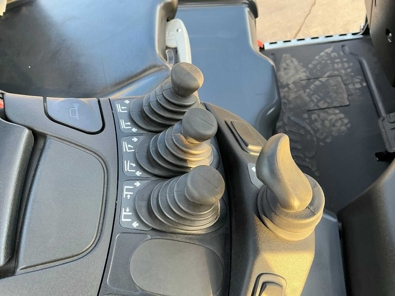 Viličar 2023 LINDE E15-02 FORKLIFT: slika 17