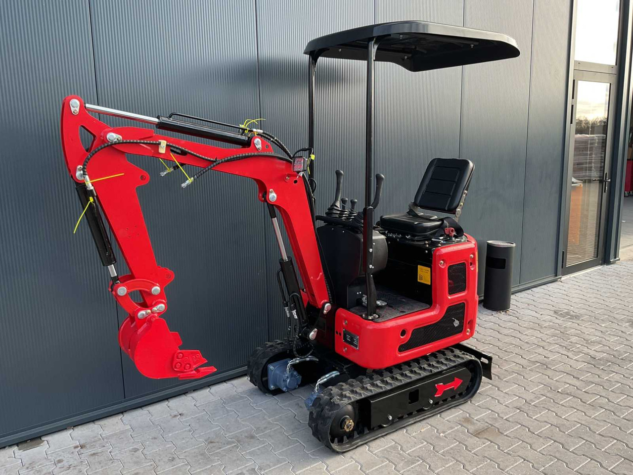 2024 RHINO-CROSS R319 MINI EXCAVATOR - Mini bager: slika 1 2024 RHINO-CROSS R319 MINI EXCAVATOR - Mini bager: slika 1