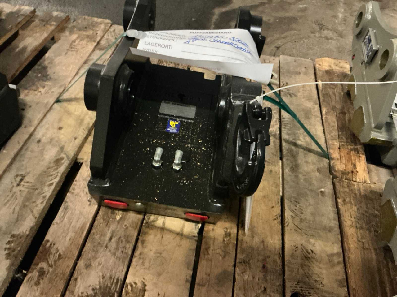 2024 YANMAR QUICK COUPLER, HYDR. - Kolesni nakladalec: slika 4 2024 YANMAR QUICK COUPLER, HYDR. - Kolesni nakladalec: slika 4