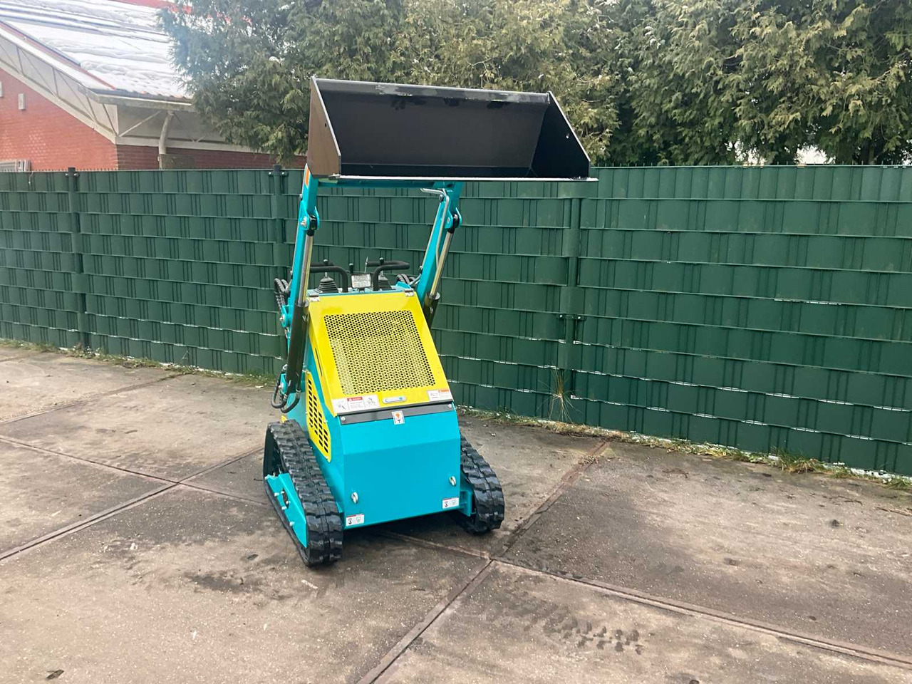 2025 - HH - LY-350 - SKID STEER LOADER - Kompaktni nakladalnik na gosenicah: slika 5 2025 - HH - LY-350 - SKID STEER LOADER - Kompaktni nakladalnik na gosenicah: slika 5