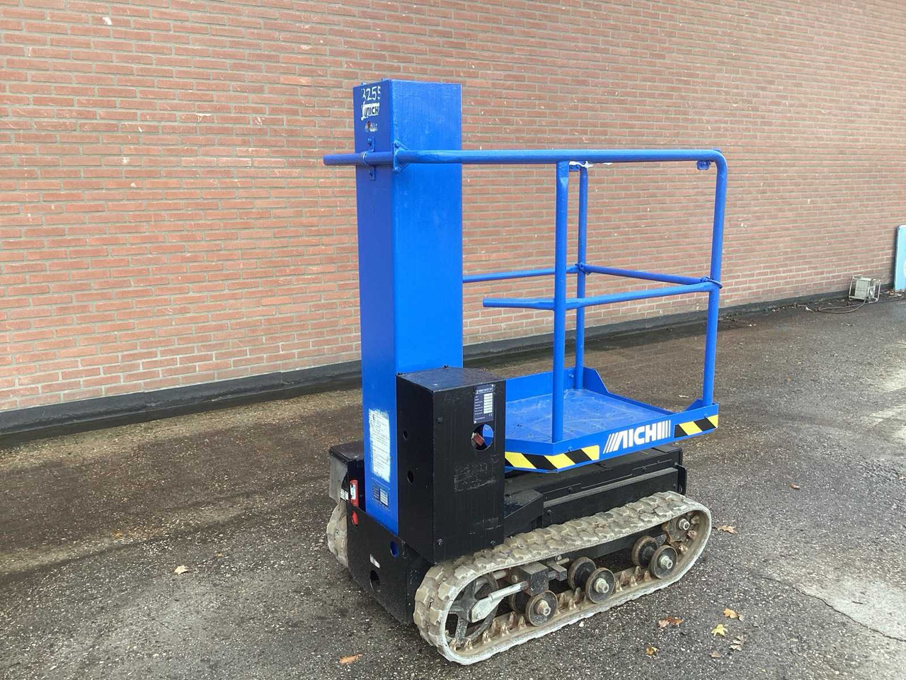 AICHI 2009 AICHI RM04B CRAWLER BOOM LIFT - Dvižna ploščad: slika 3 AICHI 2009 AICHI RM04B CRAWLER BOOM LIFT - Dvižna ploščad: slika 3