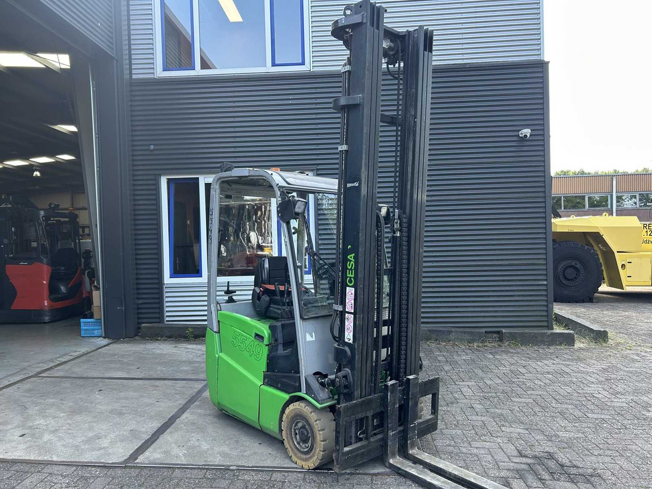 CESAB - 2017 - B315 - FORKLIFT TRIPLEX - FREE-LIFT - SIDE-SHIFT - Viličar: slika 2 CESAB - 2017 - B315 - FORKLIFT TRIPLEX - FREE-LIFT - SIDE-SHIFT - Viličar: slika 2