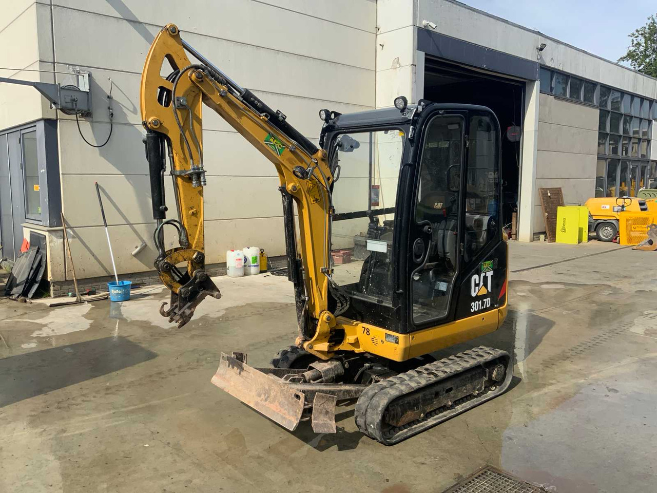 Caterpillar 301.7D - Mini bager: slika 1 Caterpillar 301.7D - Mini bager: slika 1