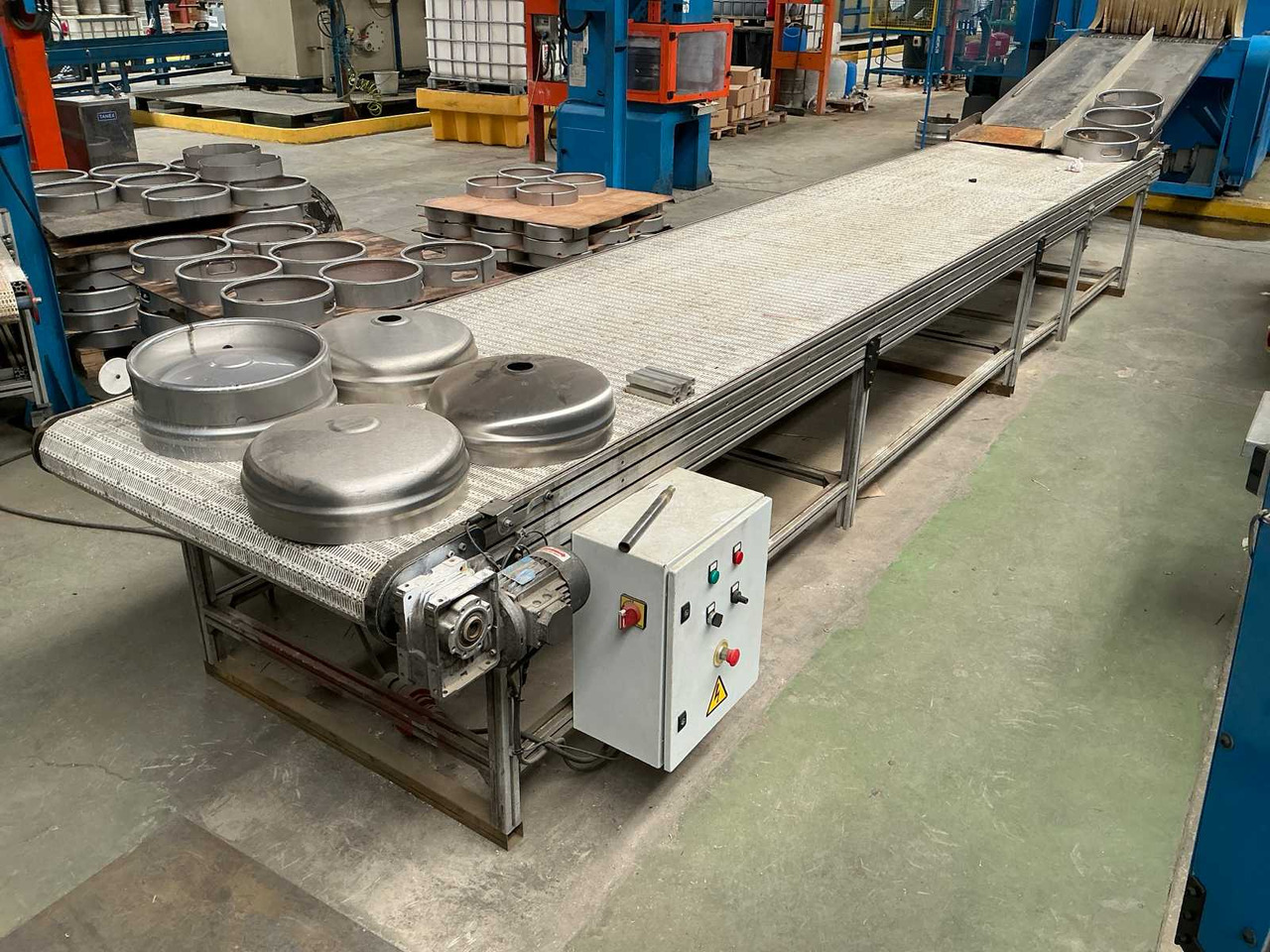 Conveyor belt - Transportni trak: slika 1 Conveyor belt - Transportni trak: slika 1