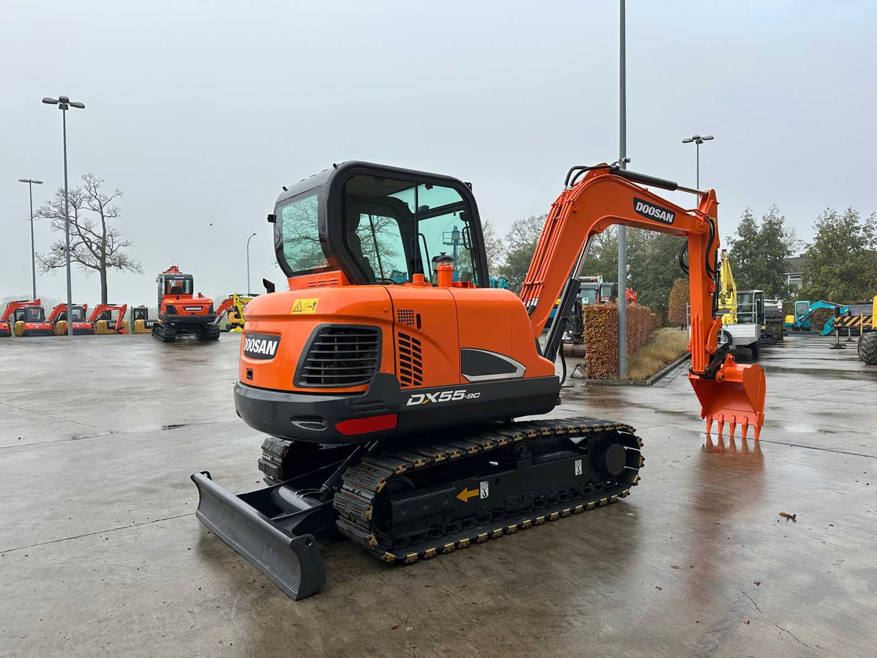 DOOSAN - 2018 - DX55-9C - MIDI EXCAVATOR - Bager: slika 4 DOOSAN - 2018 - DX55-9C - MIDI EXCAVATOR - Bager: slika 4