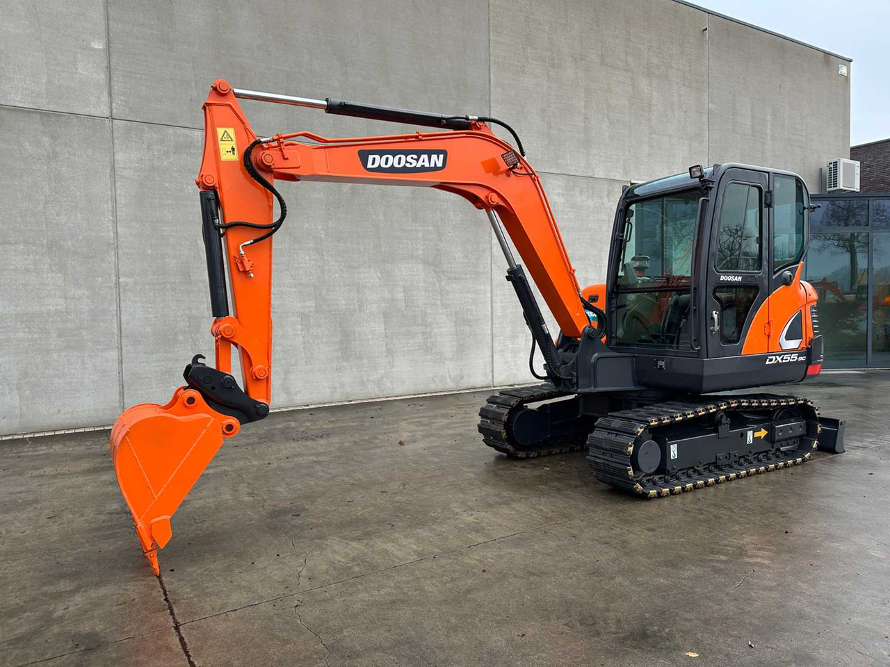 DOOSAN - 2018 - DX55-9C - MIDI EXCAVATOR - Bager: slika 1 DOOSAN - 2018 - DX55-9C - MIDI EXCAVATOR - Bager: slika 1