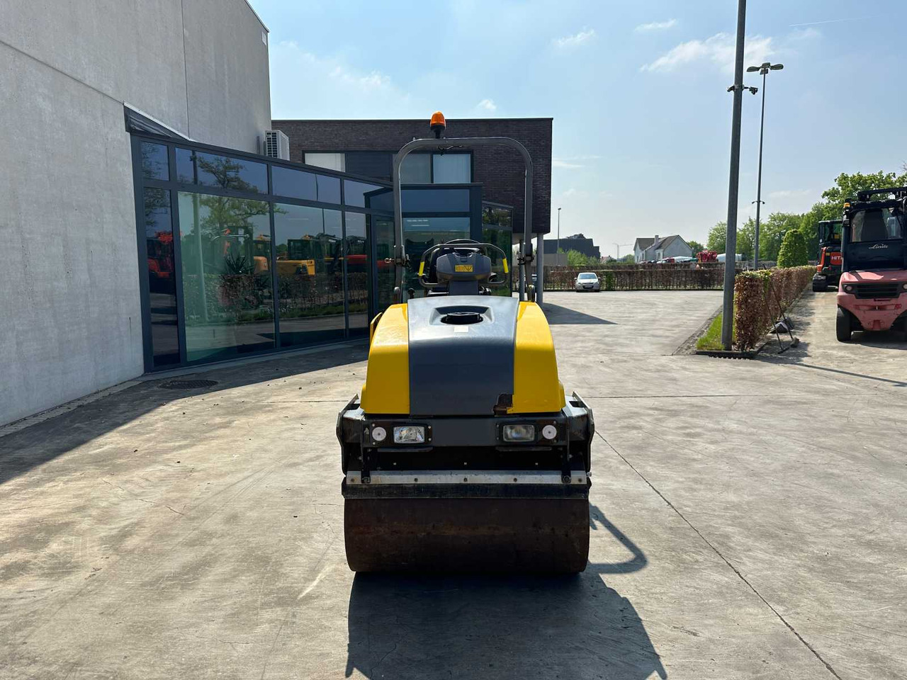 DYNAPAC CC1200 CC1200 - Cestni valjar: slika 2 DYNAPAC CC1200 CC1200 - Cestni valjar: slika 2