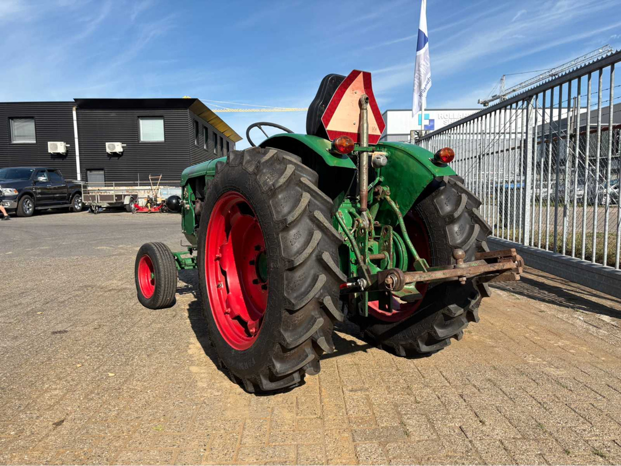 Deutz D30-PF - Mini traktor: slika 3 Deutz D30-PF - Mini traktor: slika 3