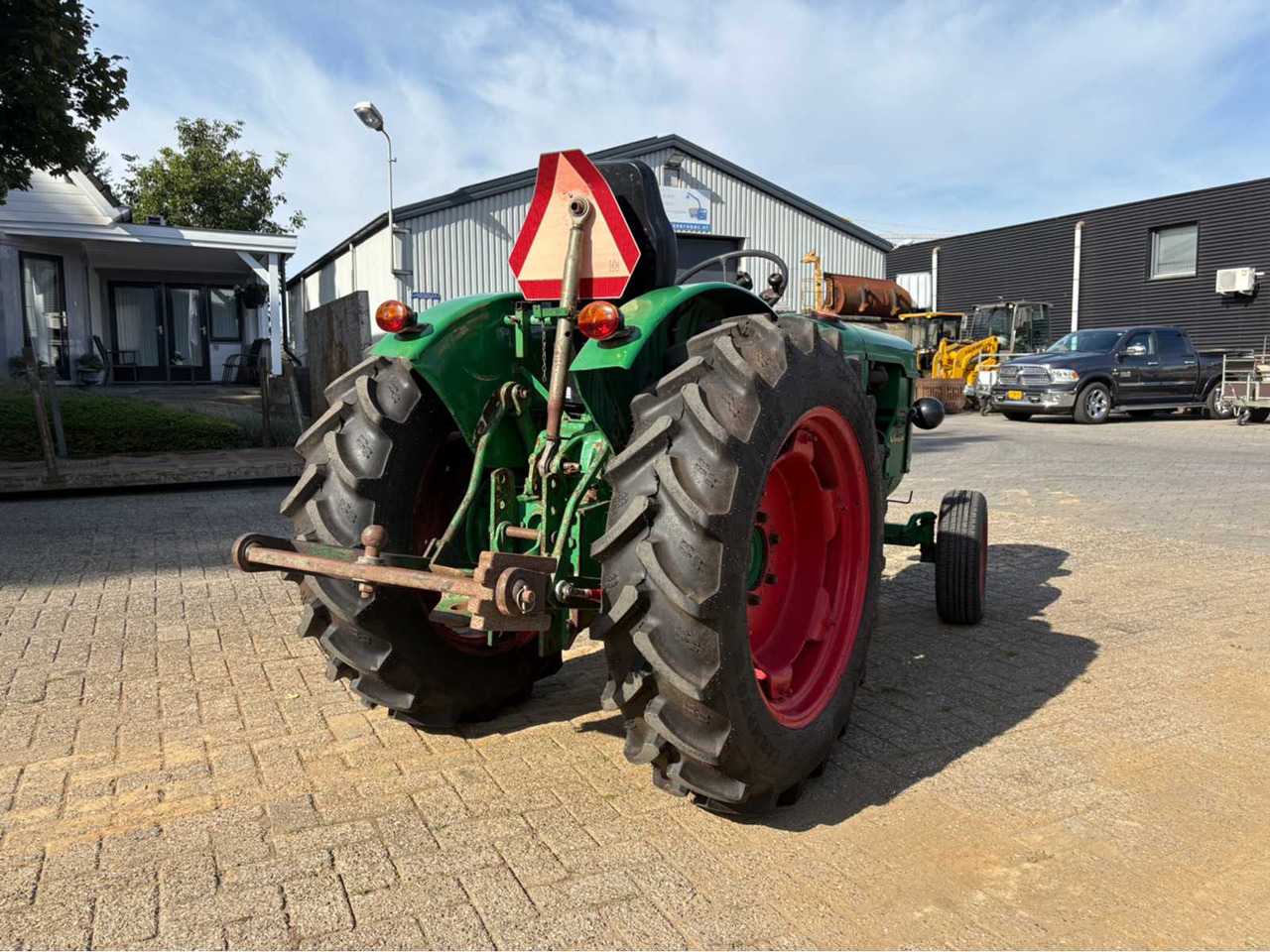 Deutz D30-PF - Mini traktor: slika 5 Deutz D30-PF - Mini traktor: slika 5