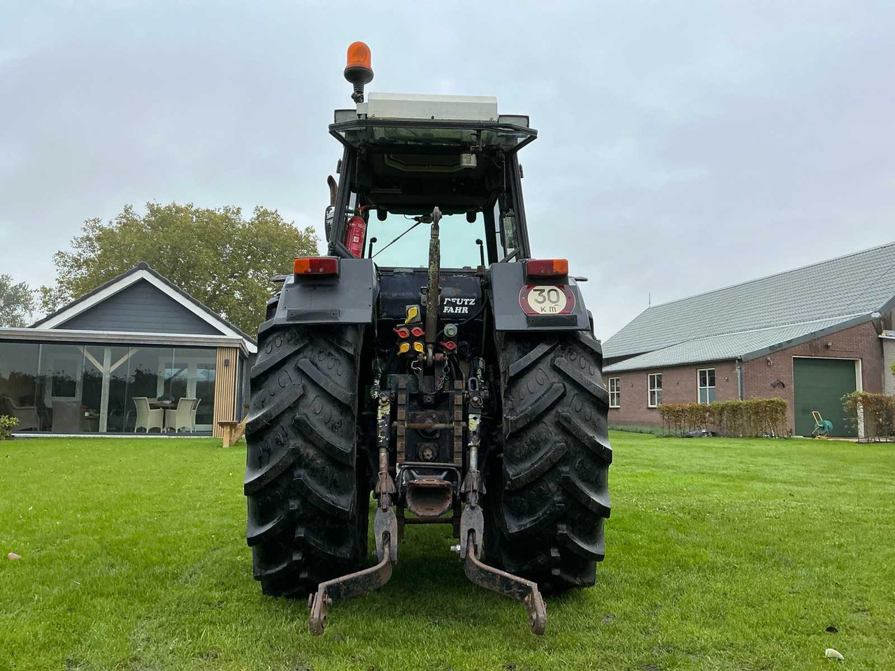Deutz DX 3.70F - Mini traktor: slika 4 Deutz DX 3.70F - Mini traktor: slika 4