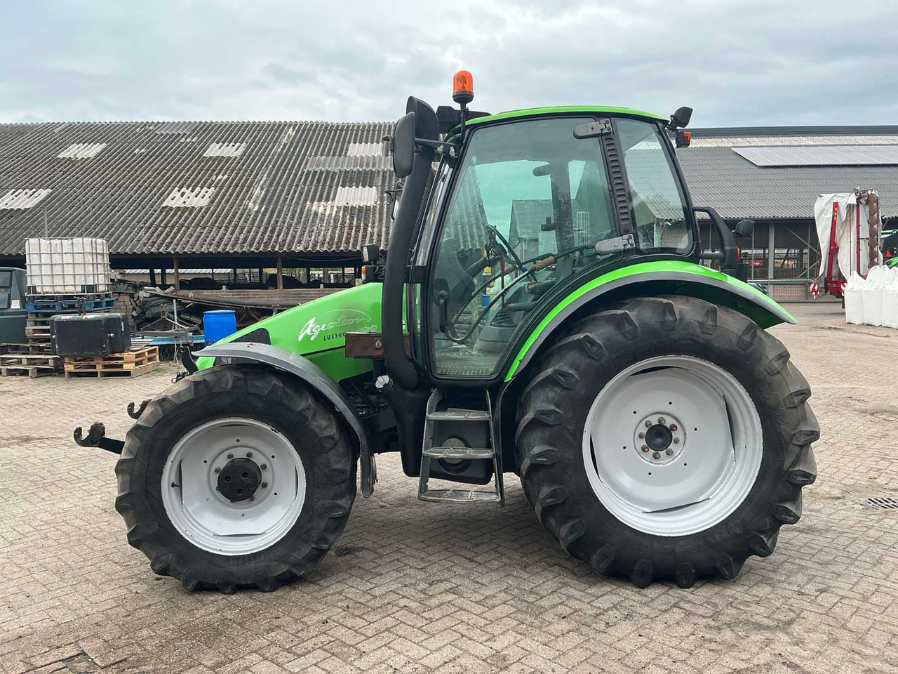 Deutz-fahr Agrotron 100 - Traktor: slika 2 Deutz-fahr Agrotron 100 - Traktor: slika 2