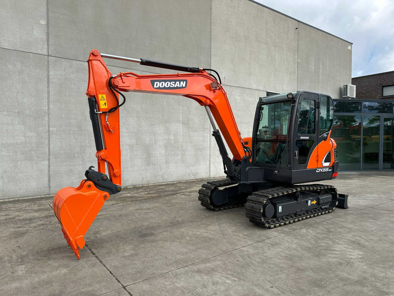 Doosan DX55-9C - Bager goseničar: slika 1 Doosan DX55-9C - Bager goseničar: slika 1