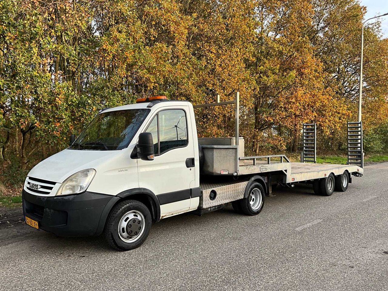 2006 IVECO DAILY 35C18 WITH VELDHUIZEN SEMI-TRAILER BE COMBINATION - Dostavno vozilo: slika 1 2006 IVECO DAILY 35C18 WITH VELDHUIZEN SEMI-TRAILER BE COMBINATION - Dostavno vozilo: slika 1