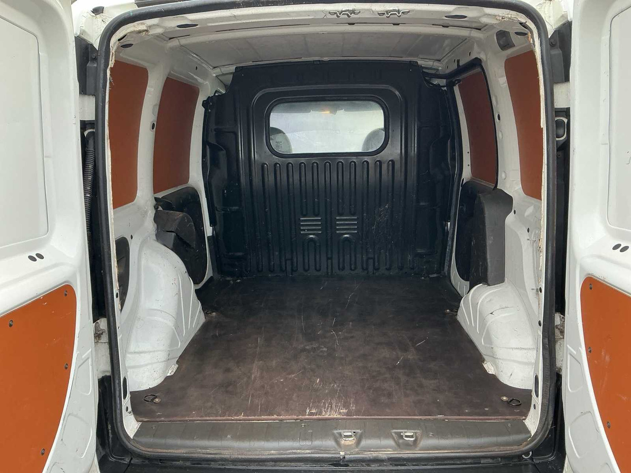 2008 - FIAT - DOBLÒ - 1.6 CNG/PETROL COMFORT - COMMERCIAL VEHICLE - Dostavno vozilo: slika 5 2008 - FIAT - DOBLÒ - 1.6 CNG/PETROL COMFORT - COMMERCIAL VEHICLE - Dostavno vozilo: slika 5