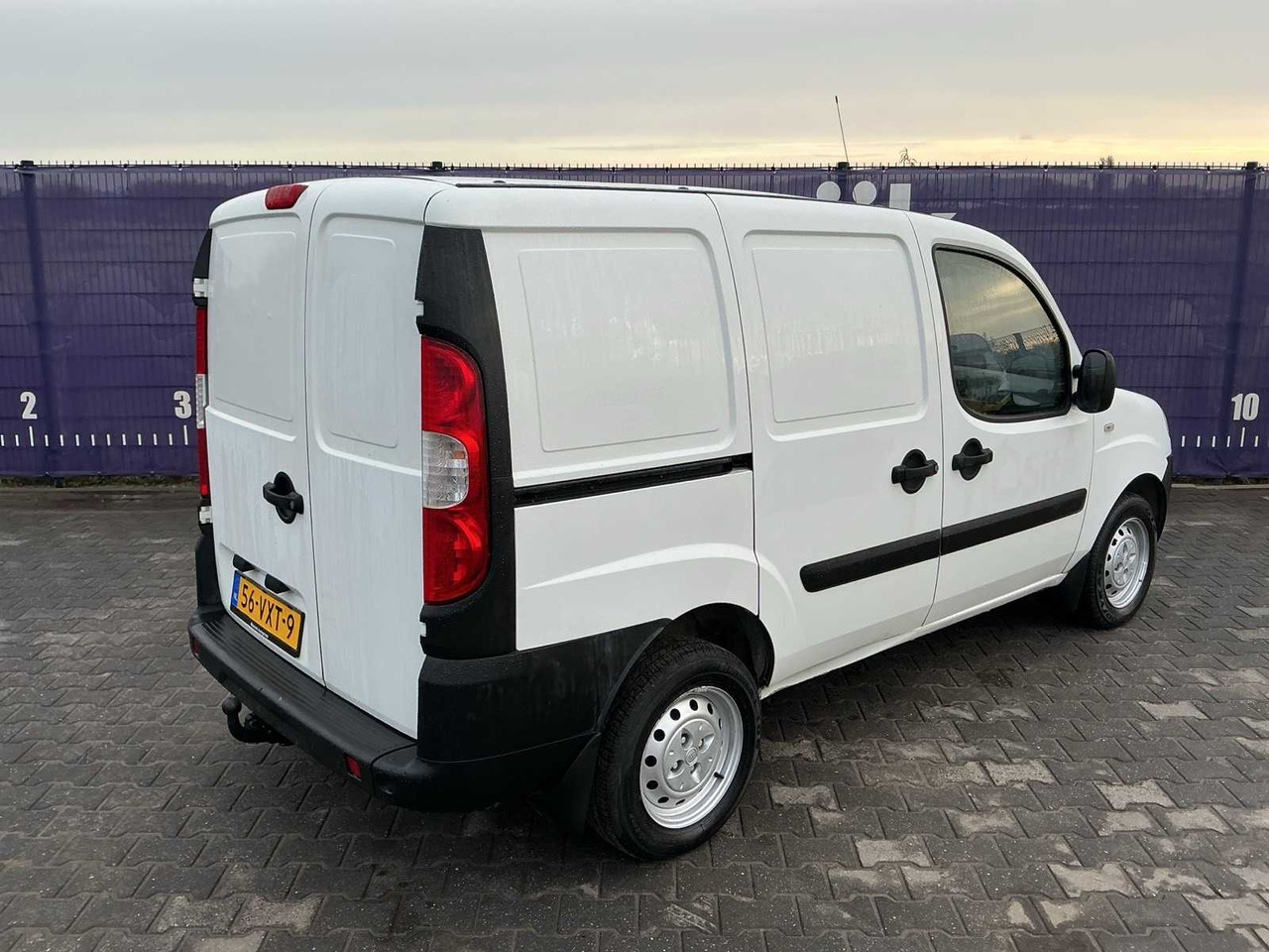 2008 - FIAT - DOBLÒ - 1.6 CNG/PETROL COMFORT - COMMERCIAL VEHICLE - Dostavno vozilo: slika 4 2008 - FIAT - DOBLÒ - 1.6 CNG/PETROL COMFORT - COMMERCIAL VEHICLE - Dostavno vozilo: slika 4