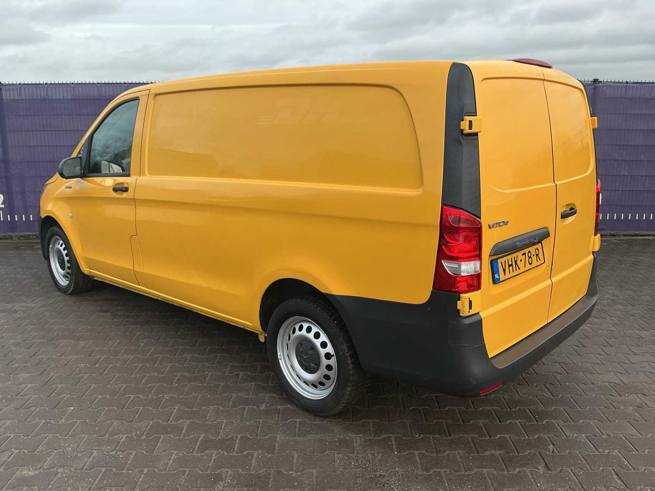 2020 - MERCEDES-BENZ - EVITO - EVITO LONG 41KWH - COMMERCIAL VEHICLE - Dostavno vozilo: slika 3 2020 - MERCEDES-BENZ - EVITO - EVITO LONG 41KWH - COMMERCIAL VEHICLE - Dostavno vozilo: slika 3