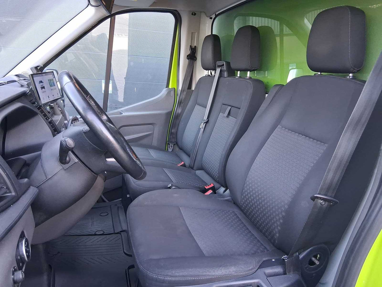 Dostavno vozilo FORD TRANSIT 350 2.0 TDCI L4H1 TREND VAN | VHV-11-T: slika 10 Dostavno vozilo FORD TRANSIT 350 2.0 TDCI L4H1 TREND VAN | VHV-11-T: slika 10