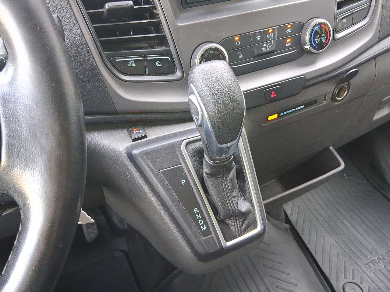 Dostavno vozilo FORD TRANSIT 350 2.0 TDCI L4H1 TREND VAN | VHV-11-T: slika 24 Dostavno vozilo FORD TRANSIT 350 2.0 TDCI L4H1 TREND VAN | VHV-11-T: slika 24