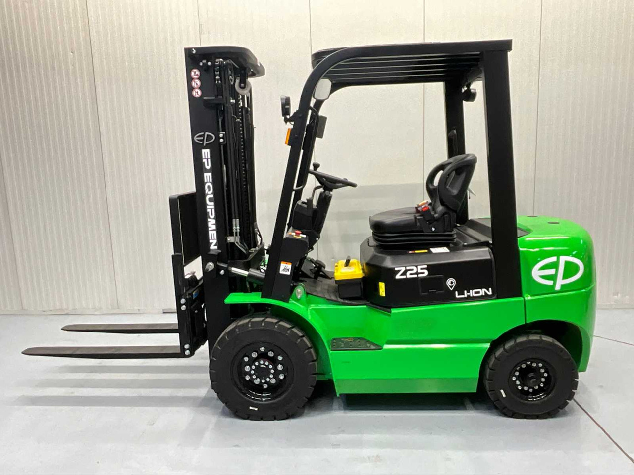 Viličar EP - EFXZ-251 - 4.8 METER TRIPLEX - FREE-LIFT - SIDE-SHIFT - 2500 KG FORKLIFT - 280AH LI-ION BATTERY: slika 6