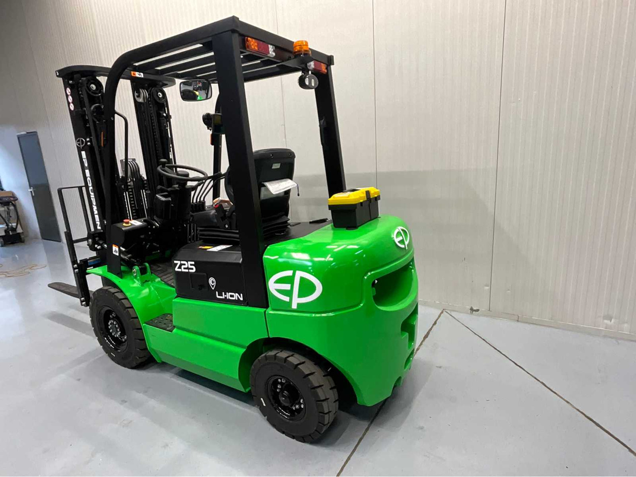 Viličar EP - EFXZ-251 - 4.8 METER TRIPLEX - FREE-LIFT - SIDE-SHIFT - 2500 KG FORKLIFT - 280AH LI-ION BATTERY: slika 9