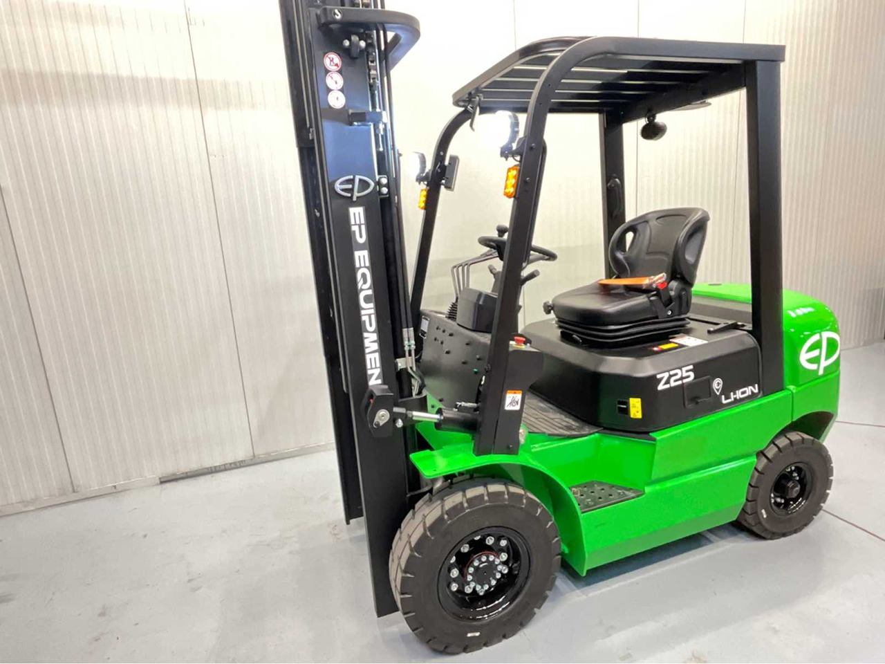 Viličar EP - EFXZ-251 - 4.8 METER TRIPLEX - FREE-LIFT - SIDE-SHIFT - 2500 KG FORKLIFT - 280AH LI-ION BATTERY: slika 20