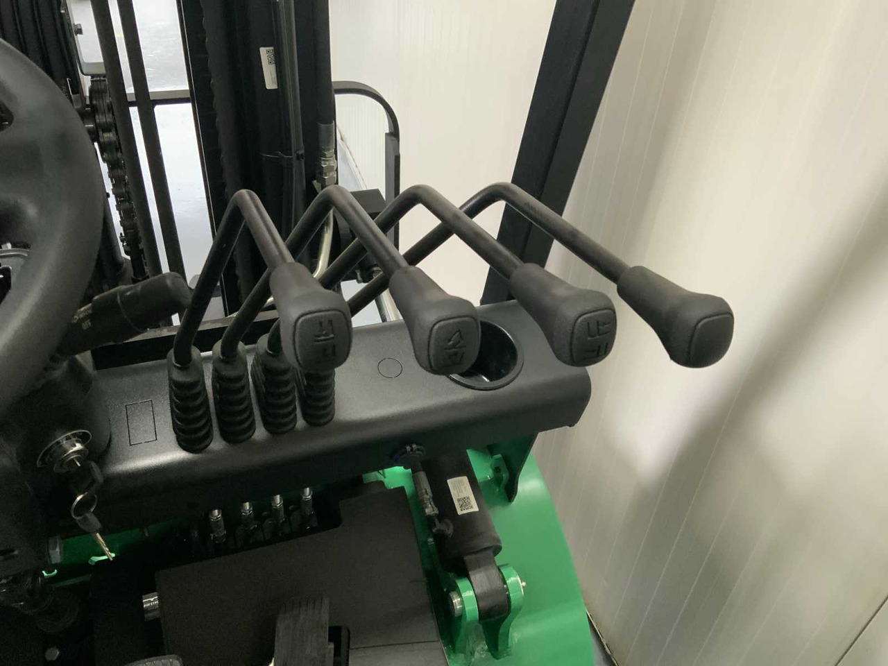 Viličar EP - EFXZ-301-H - 4.8M TRIPLEX - LI-ION - FREE-LIFT - SIDE-SHIFT - FORKLIFT: slika 10