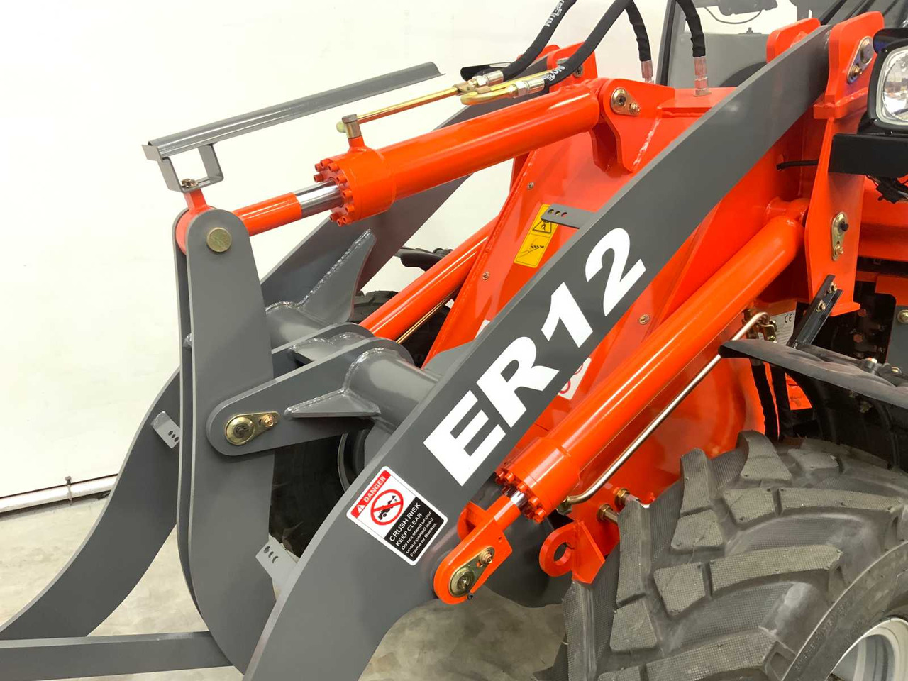 EVERUN - 2025 - ER12 - WHEEL LOADER - Kolesni nakladalec: slika 3 EVERUN - 2025 - ER12 - WHEEL LOADER - Kolesni nakladalec: slika 3