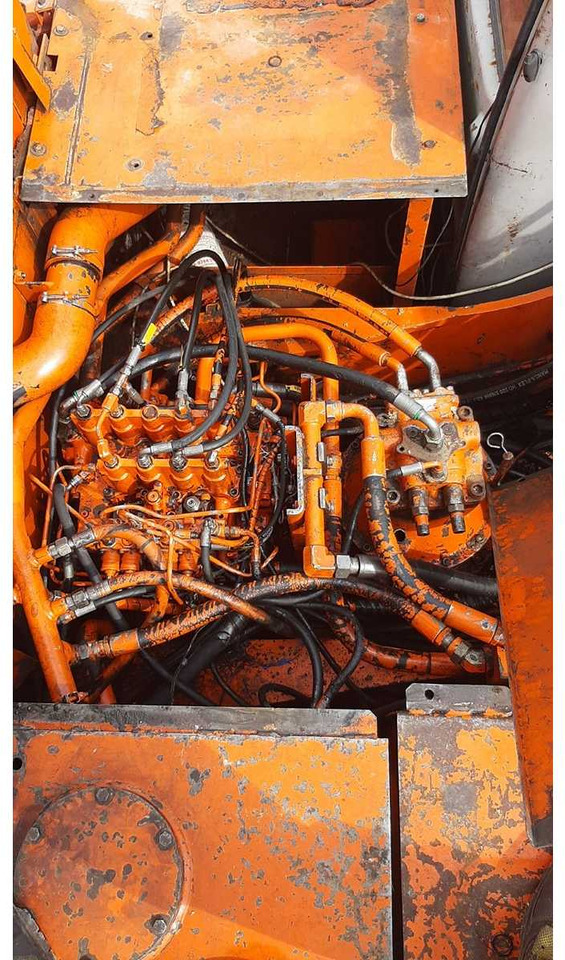 FIAT HITACHI - Bager goseničar: slika 3 FIAT HITACHI - Bager goseničar: slika 3