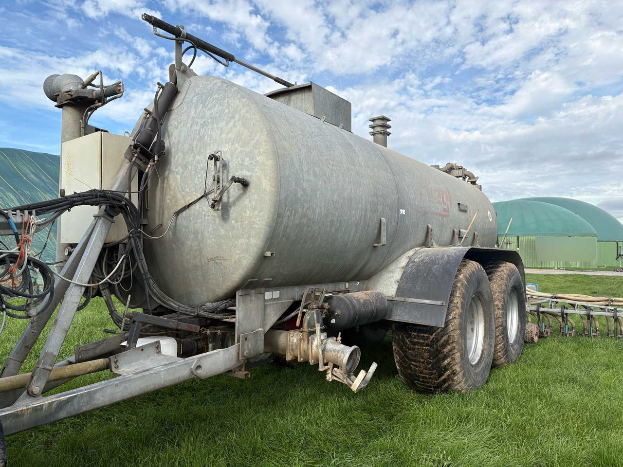 FLIEGL Güllefass mit Schleppschuhverteiler und Scheibeninjektor - Trosilnik gnoja: slika 3 FLIEGL Güllefass mit Schleppschuhverteiler und Scheibeninjektor - Trosilnik gnoja: slika 3