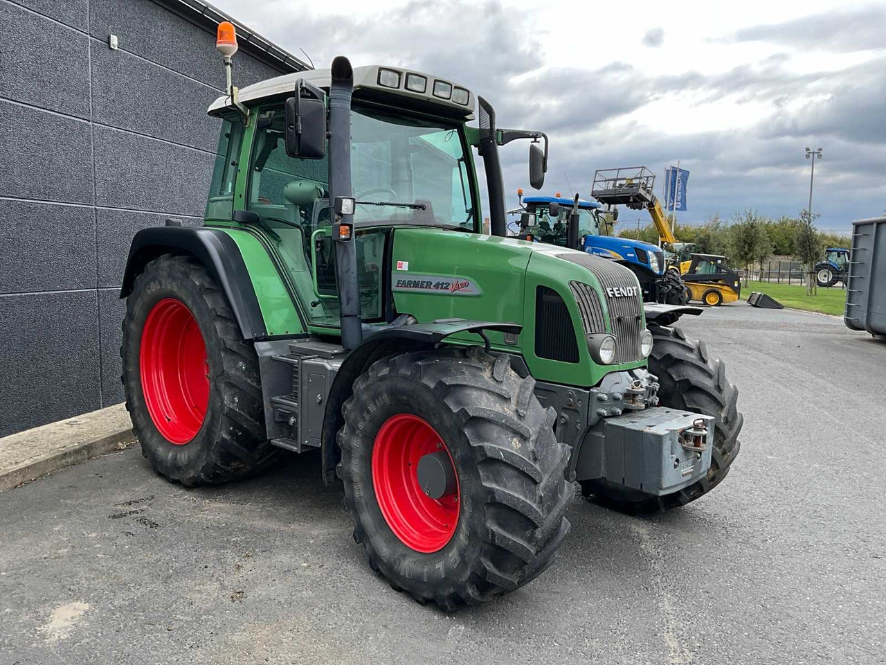 Fendt Farmer 412 vario - Traktor: slika 3 Fendt Farmer 412 vario - Traktor: slika 3