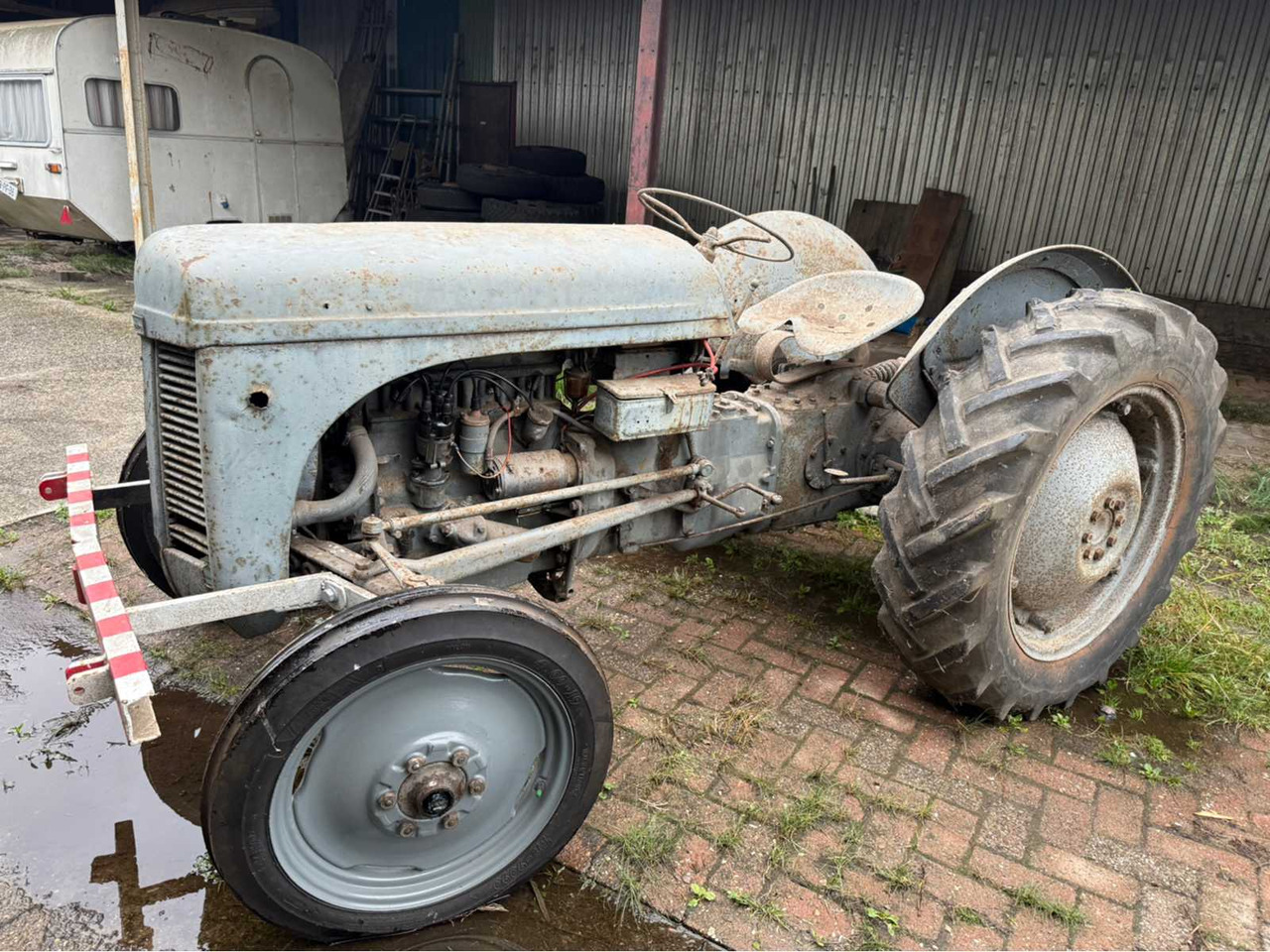 Ferguson - Traktor: slika 5 Ferguson - Traktor: slika 5
