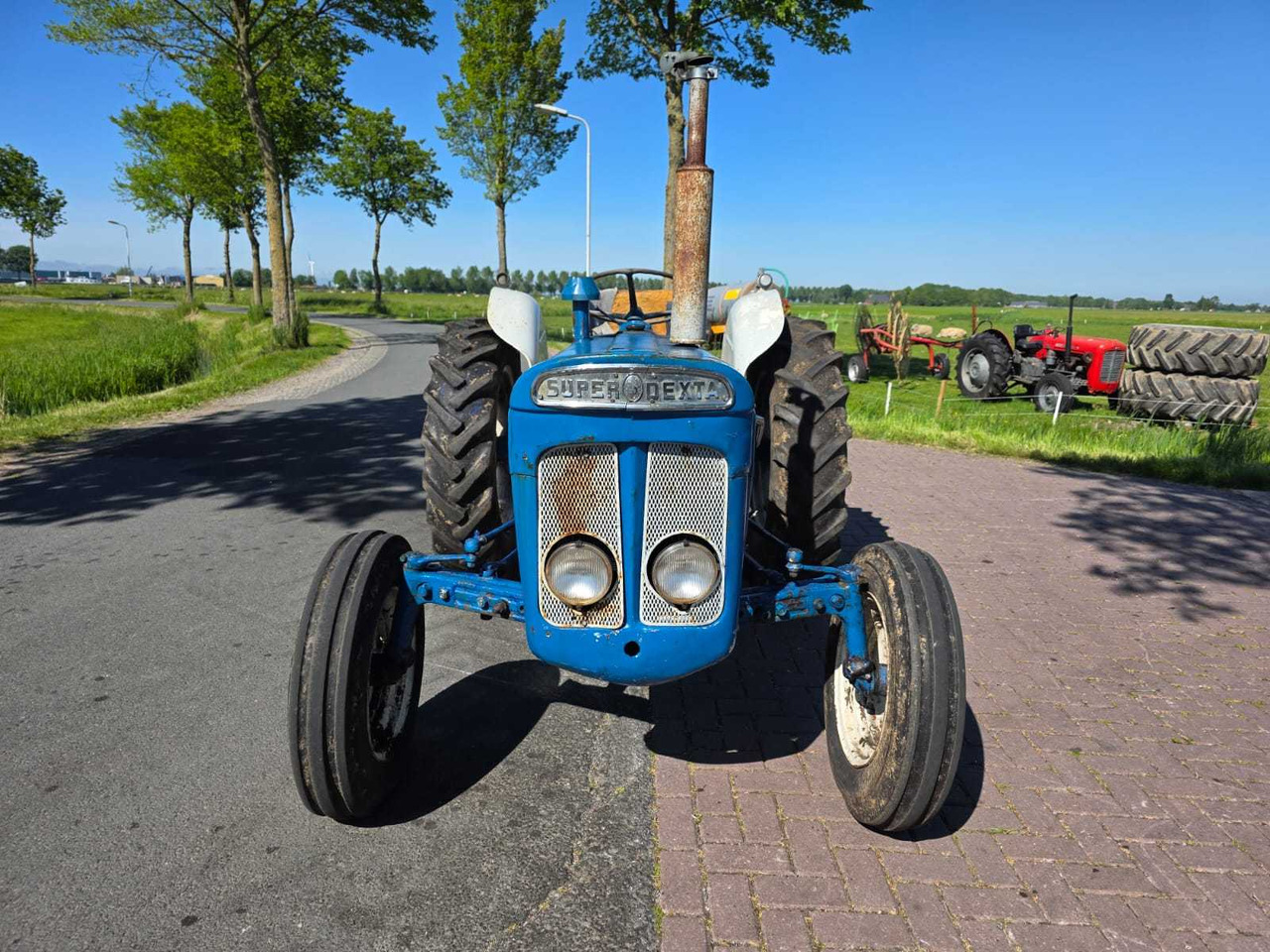 Ford Super Dexta - Traktor: slika 4 Ford Super Dexta - Traktor: slika 4