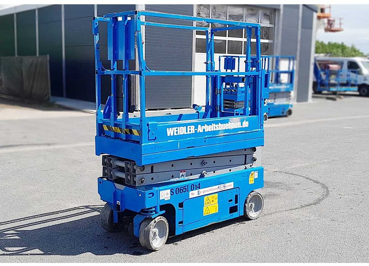 Genie GS1530 - Dvižna ploščad: slika 1 Genie GS1530 - Dvižna ploščad: slika 1