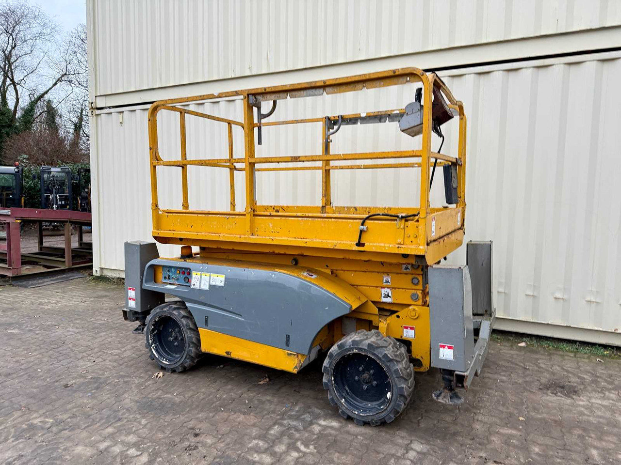 HAULOTTE - COMPACT 10DX 4X4 DIESEL - 10.15 METERS - 2014 - AERIAL WORK PLATFORM - Dvižna ploščad: slika 4 HAULOTTE - COMPACT 10DX 4X4 DIESEL - 10.15 METERS - 2014 - AERIAL WORK PLATFORM - Dvižna ploščad: slika 4