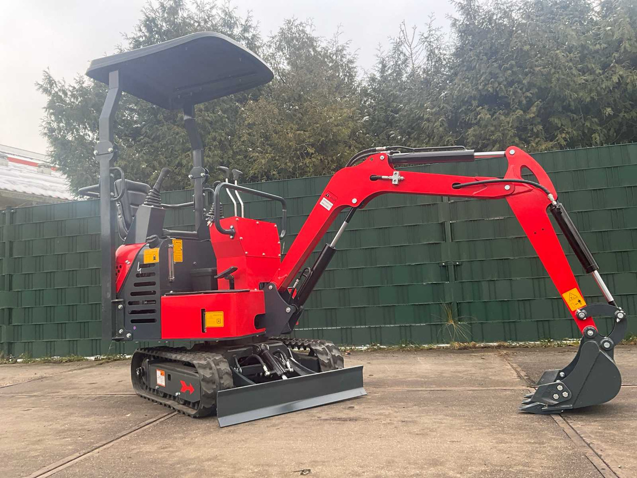 HH L10 - Mini bager: slika 2 HH L10 - Mini bager: slika 2