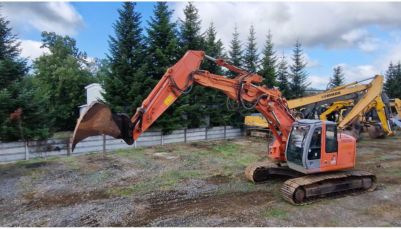 HITACHI ZX225USLC - Bager goseničar: slika 3 HITACHI ZX225USLC - Bager goseničar: slika 3
