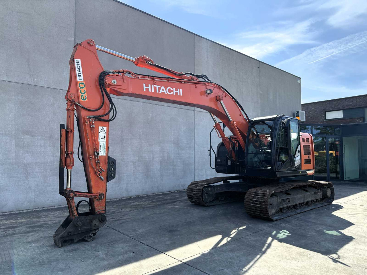 Hitachi ZX225USLC-6 - Bager goseničar: slika 1 Hitachi ZX225USLC-6 - Bager goseničar: slika 1