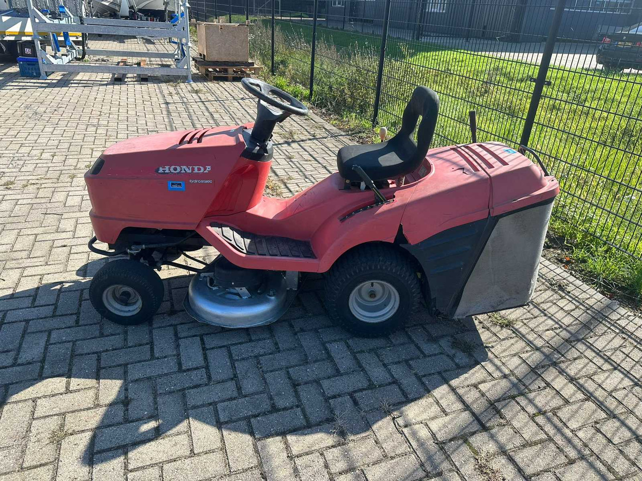 Honda - Vrtna kosilnica: slika 4 Honda - Vrtna kosilnica: slika 4