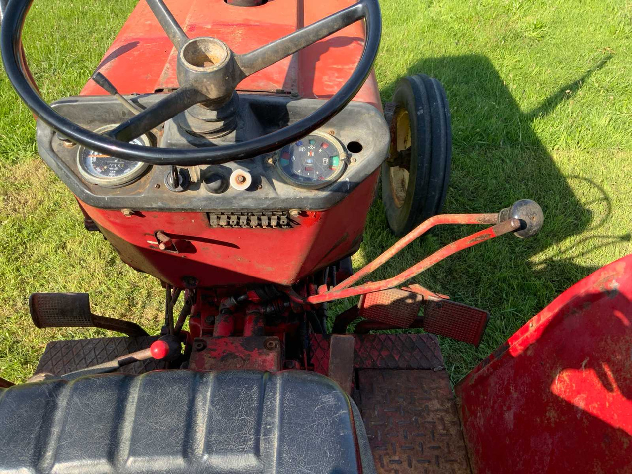 Traktor International 1046 A: slika 24