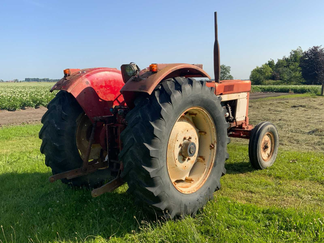 Traktor International 1046 A: slika 6