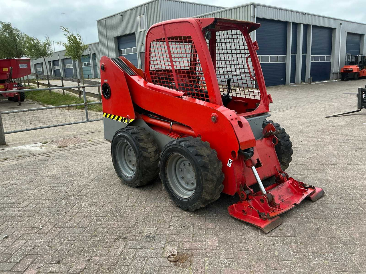 JCB 160 robot - Mini nakladalec: slika 4 JCB 160 robot - Mini nakladalec: slika 4